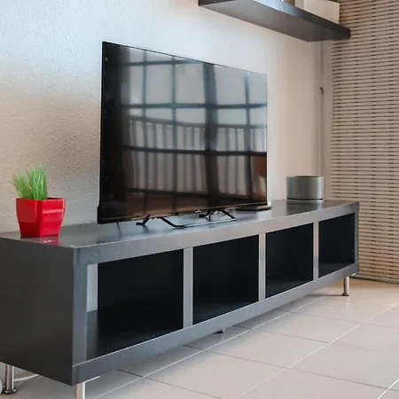 Zomero, Seaview & Wifi & Pool * 코스타델실렌시오